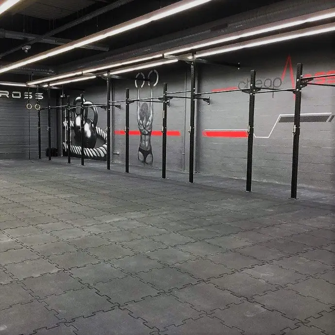 Rack mural - Salle de fitness