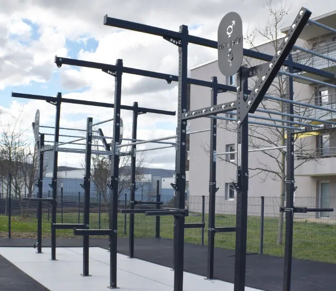 Sathonay - Espace de Street Workout Espace sport en plain air Sathonay