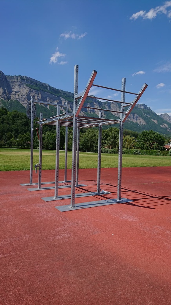 Pont de Singe Incliné - Rack extérieur Ecole des pupilles de l'air