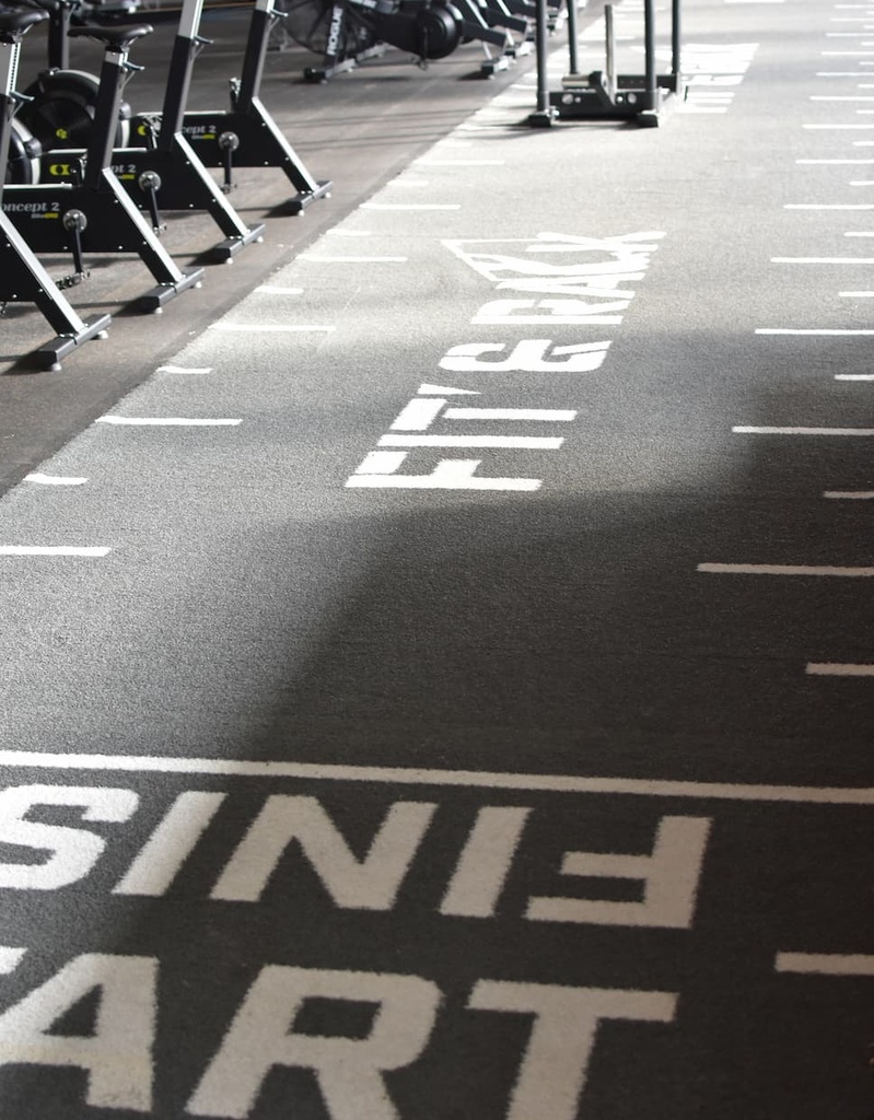 Piste en gazon synthétique personnalisée haute densité - CrossFit Des Monts