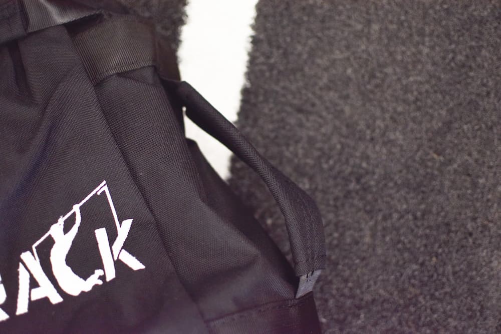 Sac lesté avec poignée forme jerrican