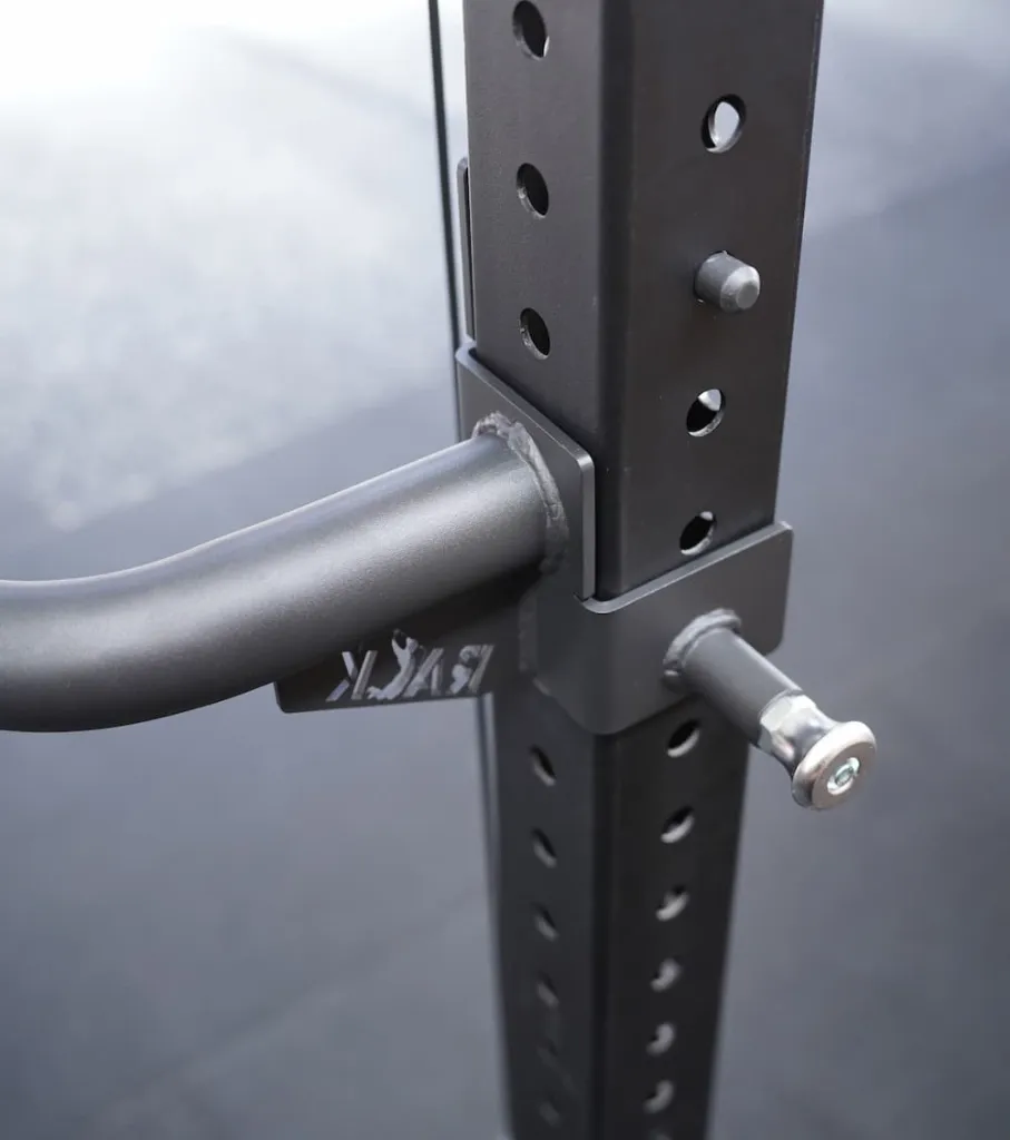 Séance avec accessoire à dips sur rack