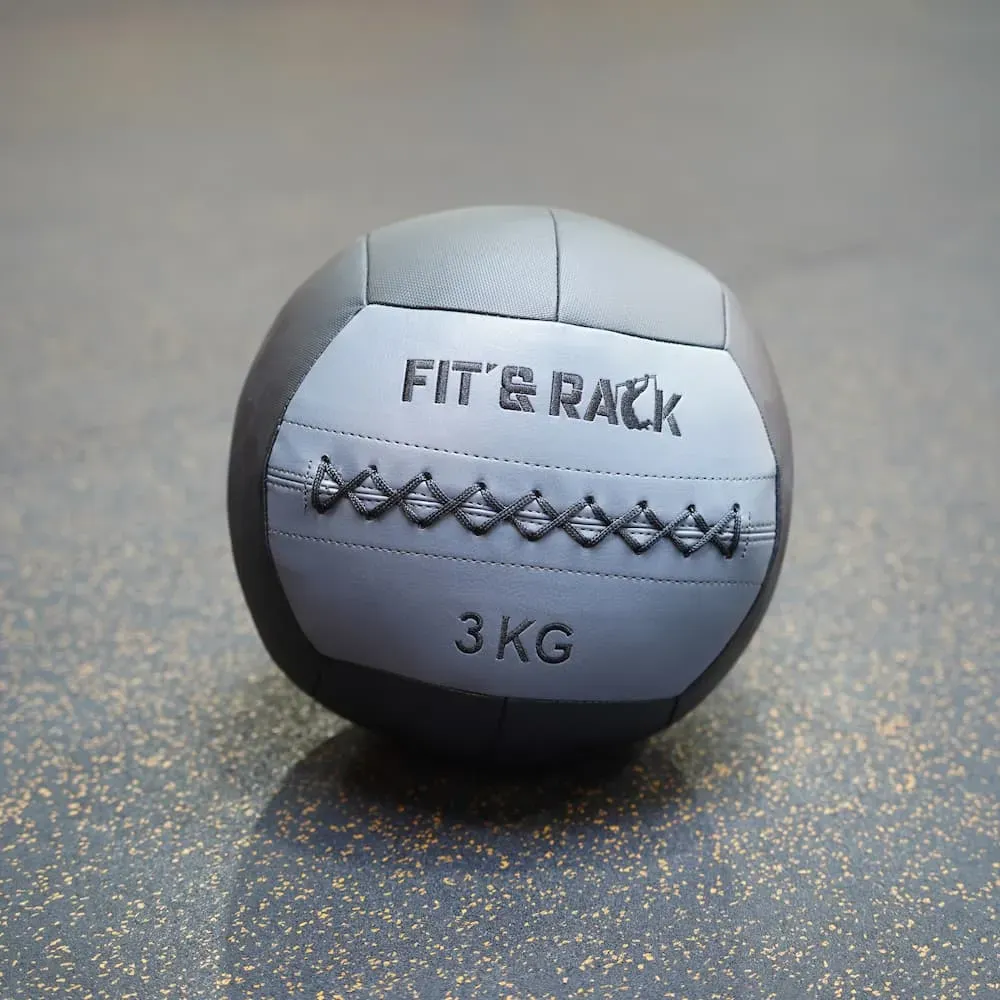 wall ball kids utilisation.webp